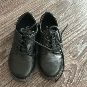 Boys dress shoes size 11 from children’s place.